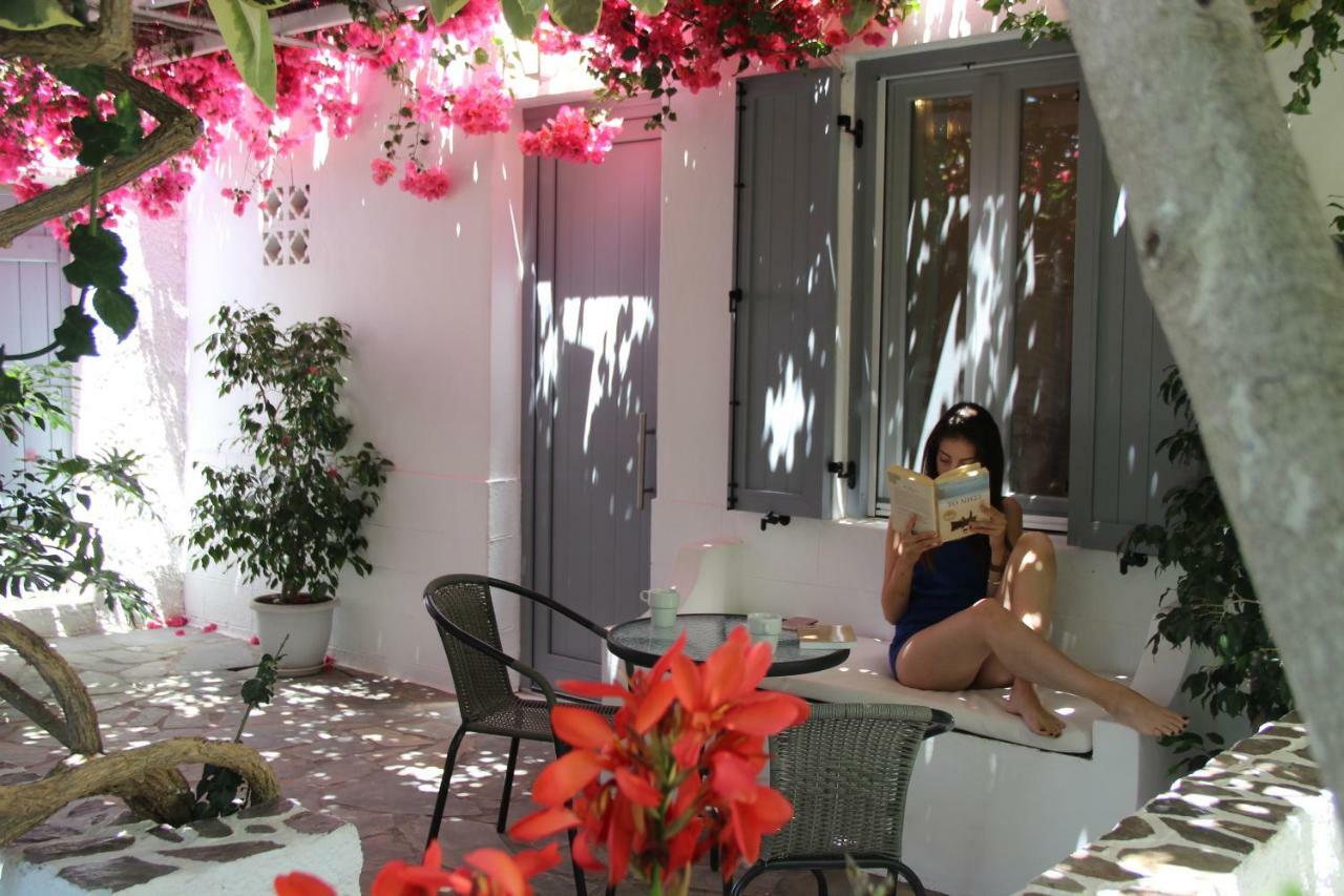 Gerania Milos Apartment Adamantas  Luaran gambar