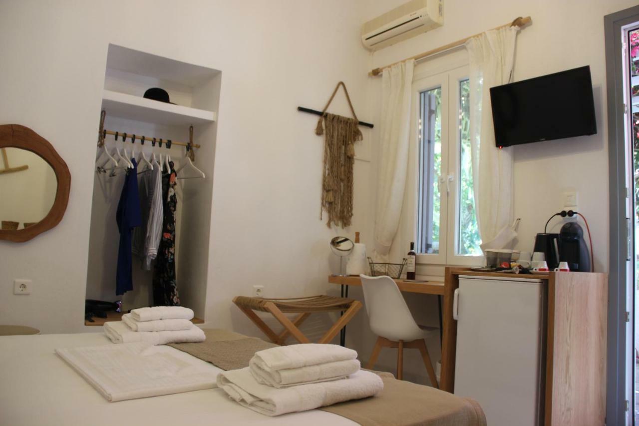 Gerania Milos Apartment Adamantas  Luaran gambar